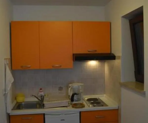 Denis & Lucija Apartamento