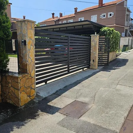 Apartament Denis & Lucija *